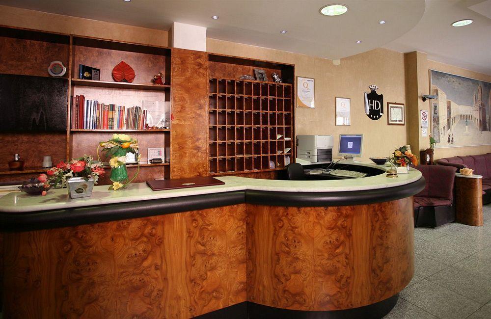 Hotel I Duchi Camerino Bagian luar foto