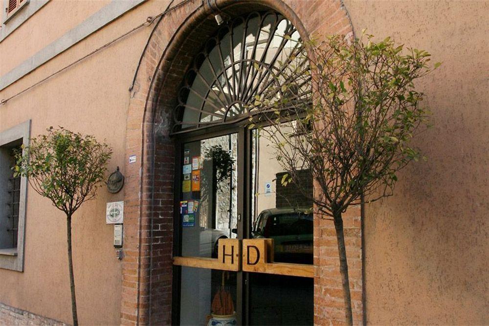 Hotel I Duchi Camerino Bagian luar foto